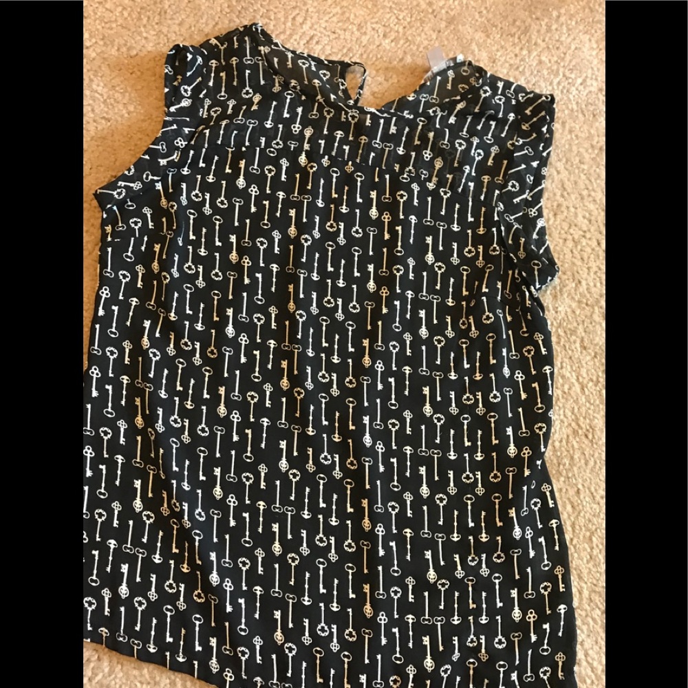 Sleeveless top